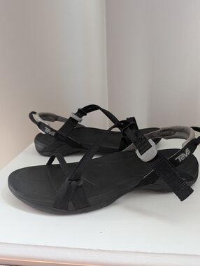 Teva Sirra Sandal
